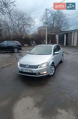 Седан Volkswagen Passat 2012 в Одесі