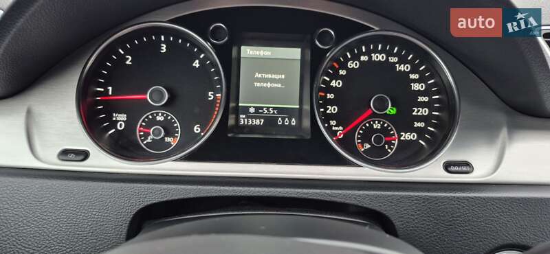 Универсал Volkswagen Passat 2012 в Харькове