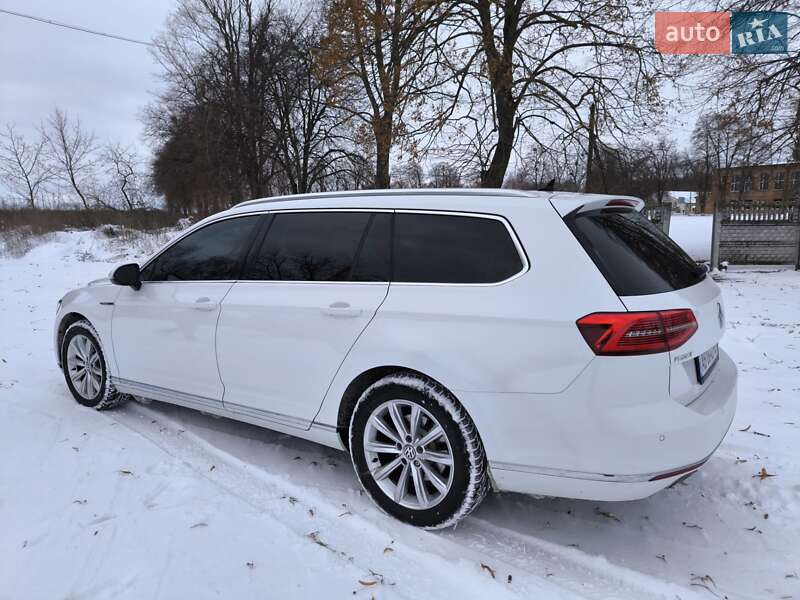 Універсал Volkswagen Passat 2015 в Козятині