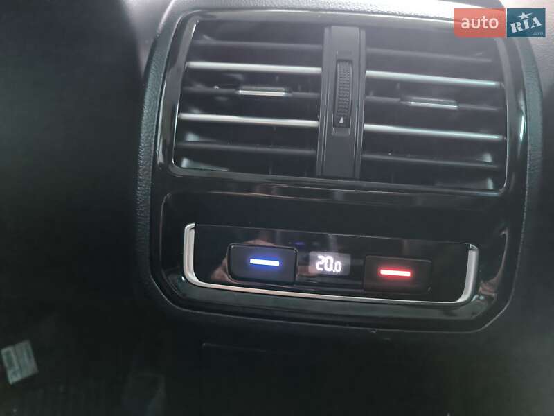 Універсал Volkswagen Passat 2015 в Козятині