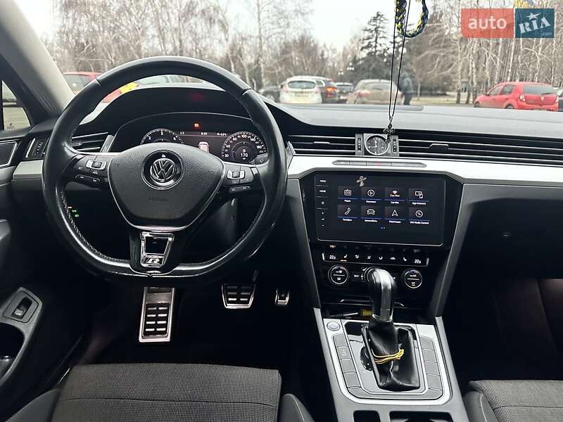 Универсал Volkswagen Passat 2017 в Кривом Роге