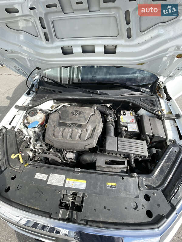 Седан Volkswagen Passat 2019 в Дніпрі