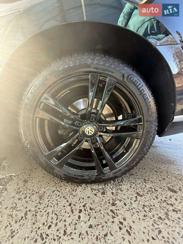 Універсал Volkswagen Passat 2015 в Рівному