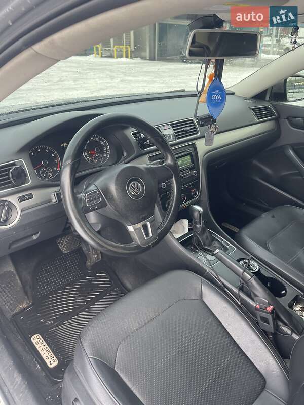 Седан Volkswagen Passat 2014 в Киеве