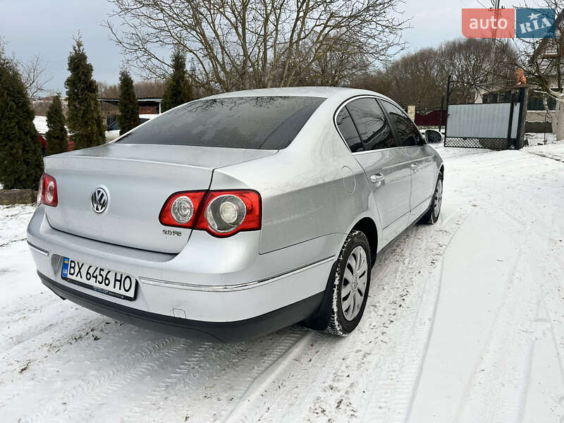 Седан Volkswagen Passat 2006 в Волочиську