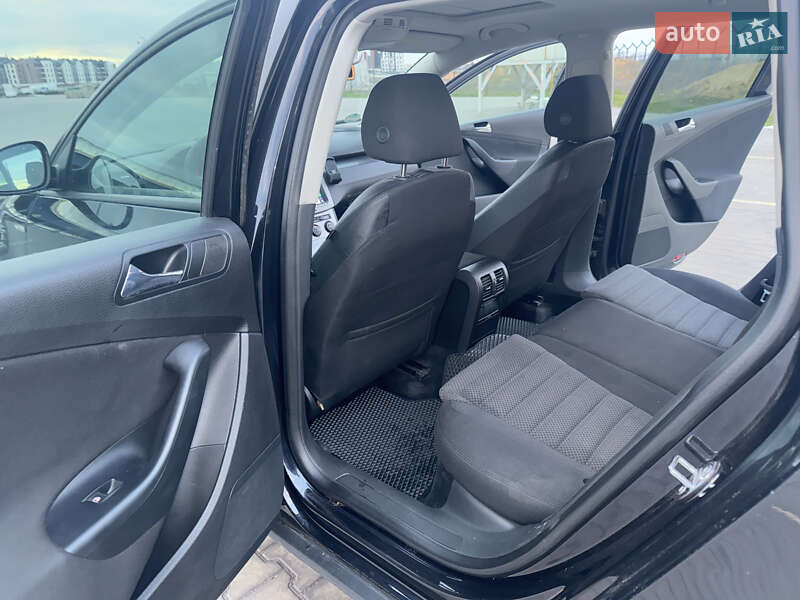 Универсал Volkswagen Passat 2006 в Одессе