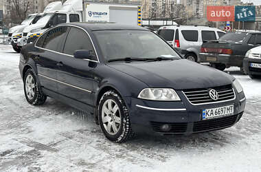 Седан Volkswagen Passat 2001 в Києві