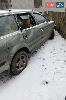 Універсал Volkswagen Passat 2001 в Спасі