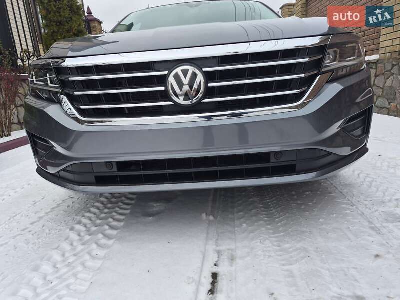 Седан Volkswagen Passat 2020 в Кременчуге