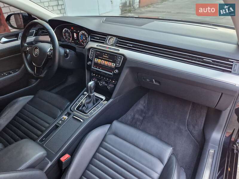 Універсал Volkswagen Passat 2016 в Києві фото 40 Універсал Volkswagen Passat 2016 в Києві