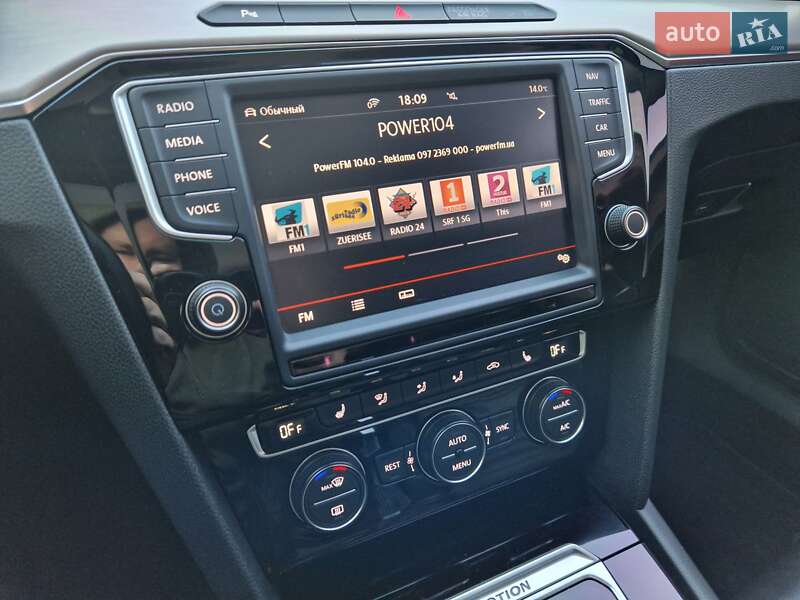 Універсал Volkswagen Passat 2016 в Києві фото 44 Універсал Volkswagen Passat 2016 в Києві