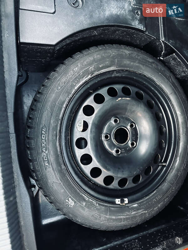 Седан Volkswagen Passat 2009 в Виннице