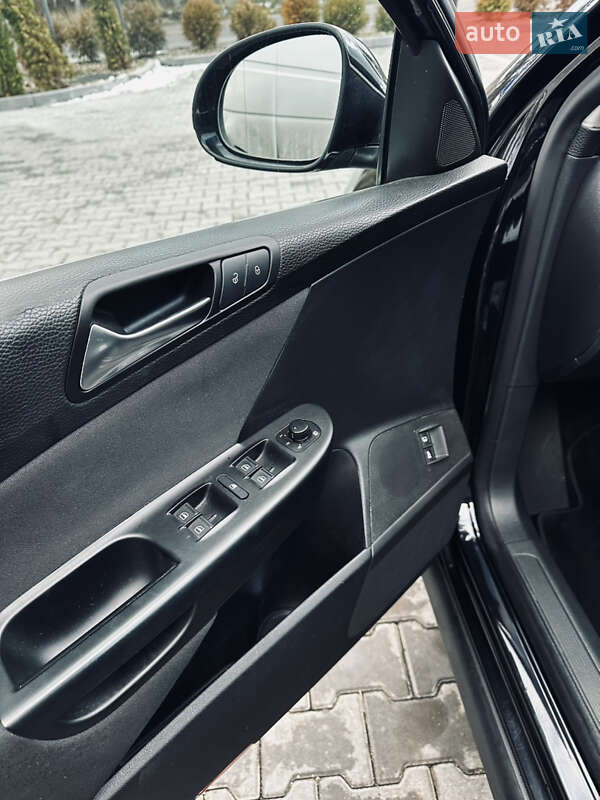 Седан Volkswagen Passat 2009 в Виннице