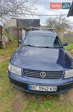 Универсал Volkswagen Passat 1997 в Новояворовске