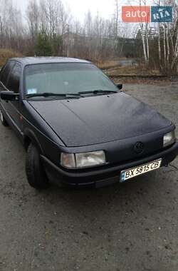 Седан Volkswagen Passat 1991 в Шепетовке