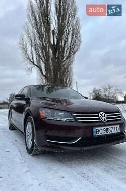 Седан Volkswagen Passat 2014 в Луцке