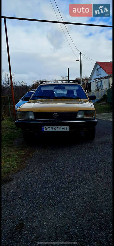 Хетчбек Volkswagen Passat 1981 в Ужгороді