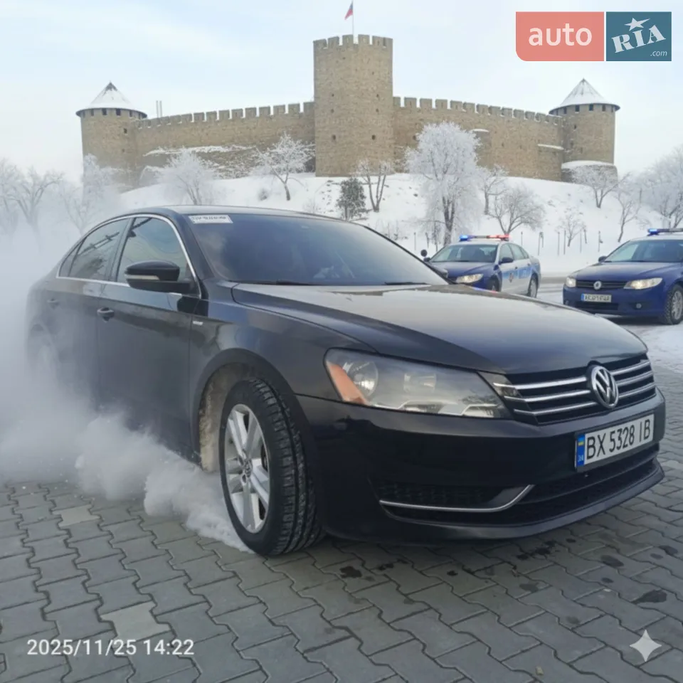 2013 Volkswagen Passat - мініатюра 9