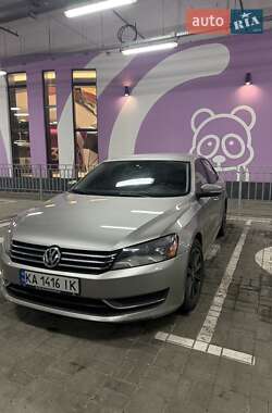 Седан Volkswagen Passat 2014 в Києві