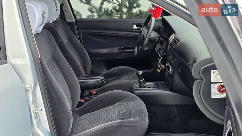 Седан Volkswagen Passat 1997 в Луцке