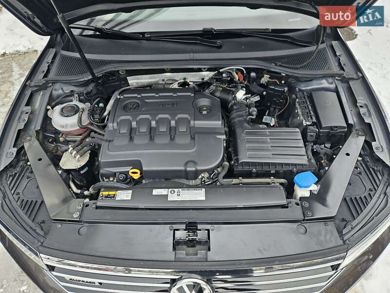 Универсал Volkswagen Passat 2018 в Киеве