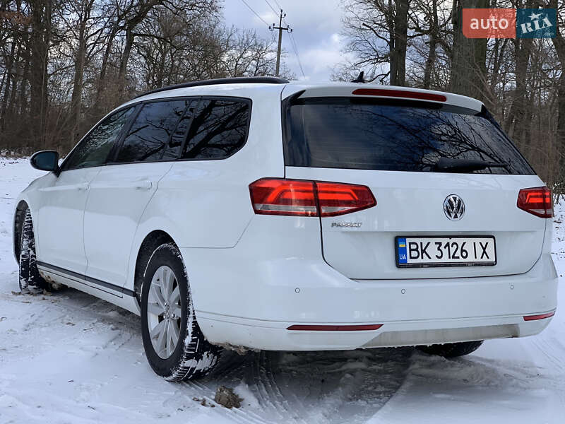 Универсал Volkswagen Passat 2018 в Киверцах