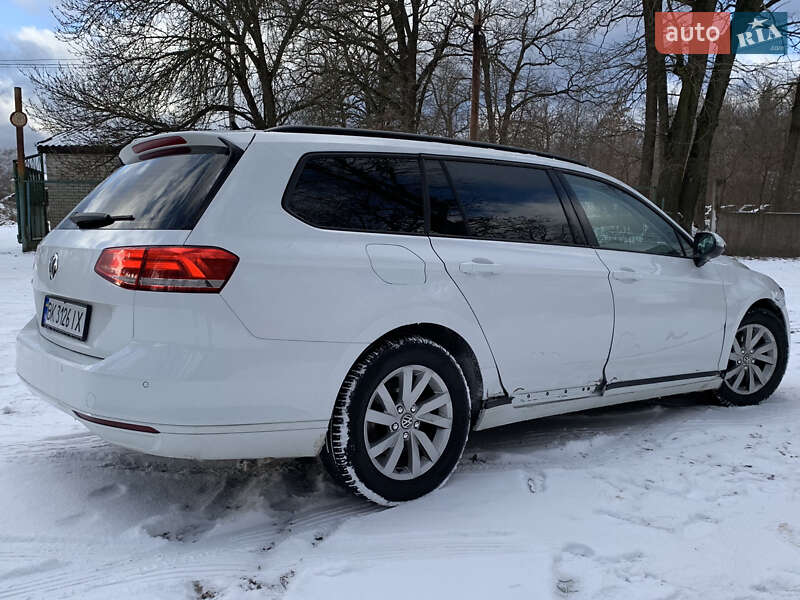 Универсал Volkswagen Passat 2018 в Киверцах