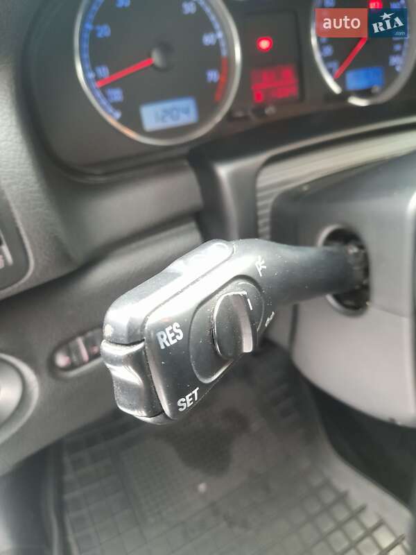 Седан Volkswagen Passat 2002 в Тульчине