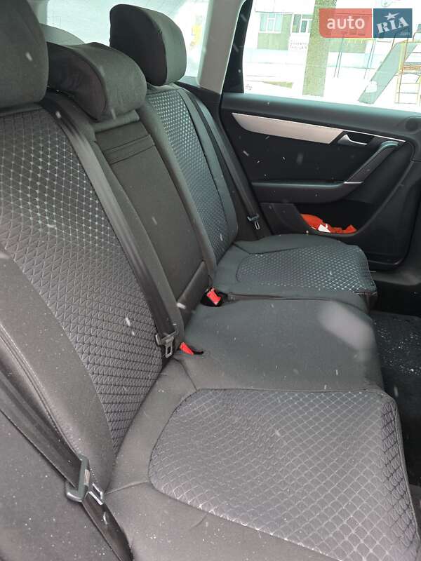 Універсал Volkswagen Passat 2014 в Нетішині