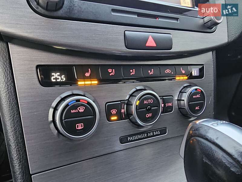 Универсал Volkswagen Passat 2012 в Стрые фото 113 Универсал Volkswagen Passat 2012 в Стрые