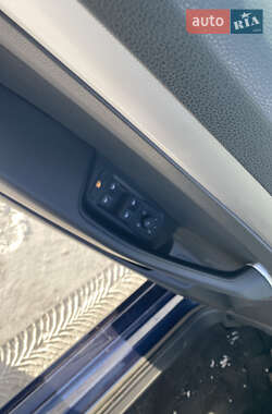 Универсал Volkswagen Passat 2015 в Нововолынске