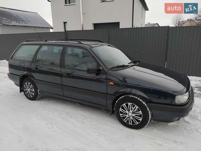Volkswagen Passat 1993