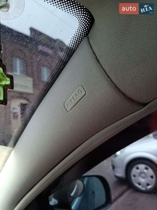 Універсал Volkswagen Passat 2001 в Путивлі