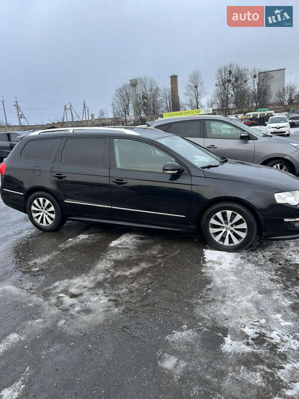 Універсал Volkswagen Passat 2010 в Радивиліві