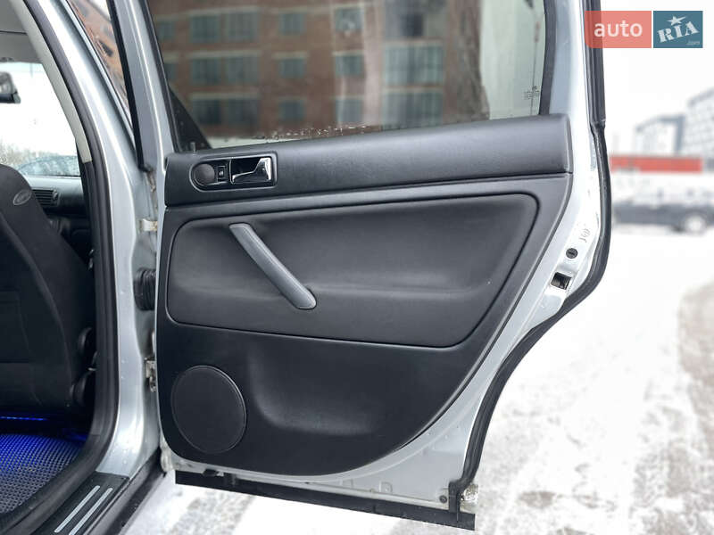 Универсал Volkswagen Passat 2002 в Хмельницком