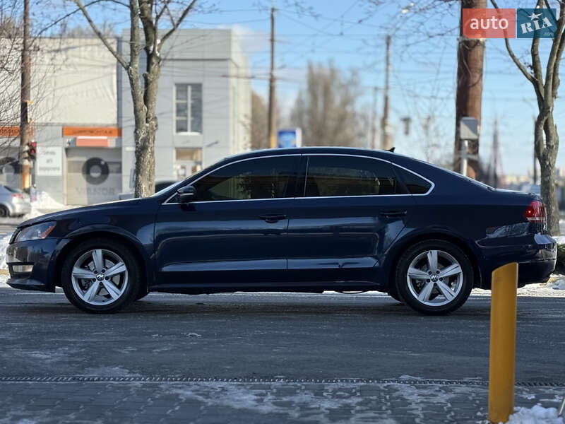 Седан Volkswagen Passat 2015 в Днепре