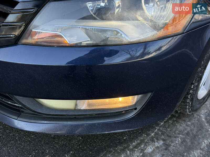 Седан Volkswagen Passat 2015 в Днепре