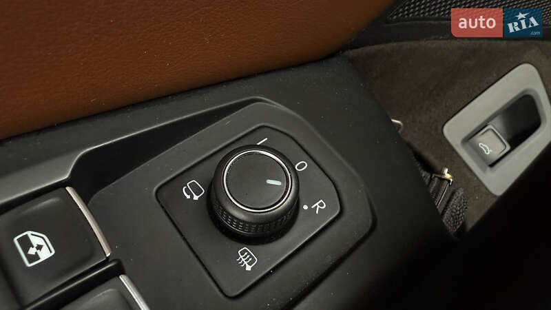 Седан Volkswagen Passat 2017 в Києві