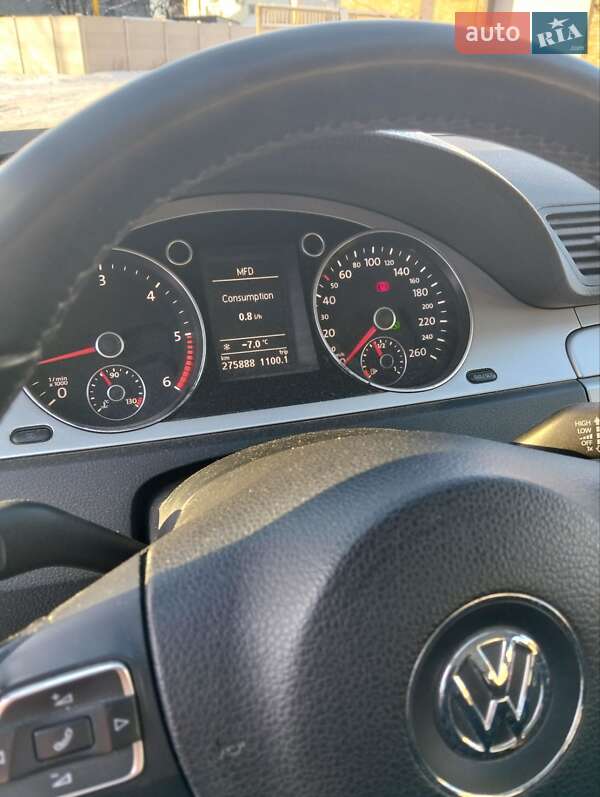 Універсал Volkswagen Passat 2010 в Чернігові