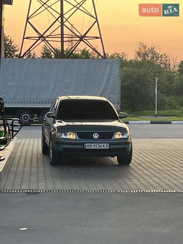 Седан Volkswagen Passat 1997 в Вінниці