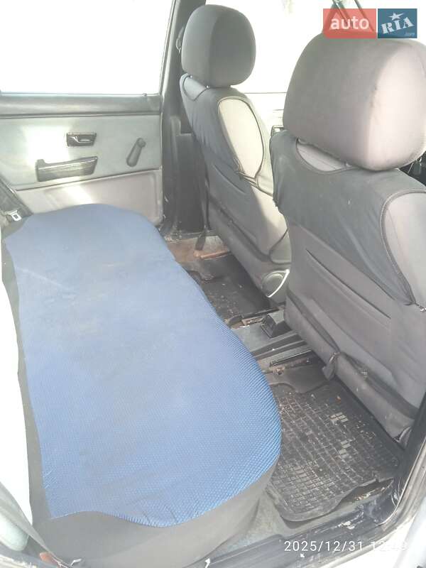 Універсал Volkswagen Passat 1987 в Дунаївцях