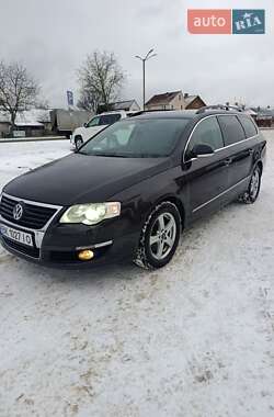 Универсал Volkswagen Passat 2006 в Вараше