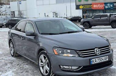 Седан Volkswagen Passat 2014 в Киеве