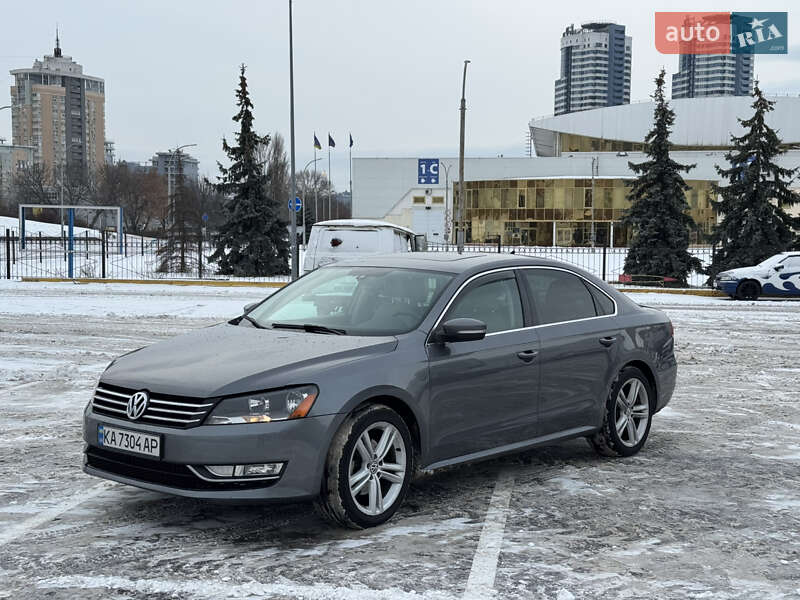Седан Volkswagen Passat 2014 в Киеве