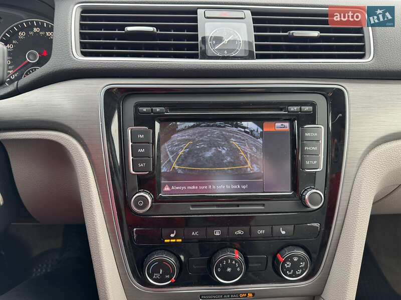 Седан Volkswagen Passat 2014 в Киеве