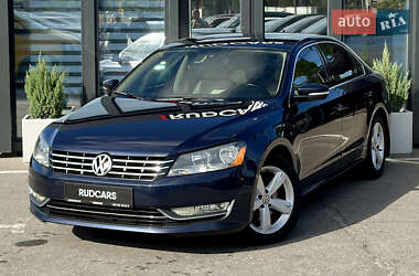 Седан Volkswagen Passat 2014 в Кременчуге
