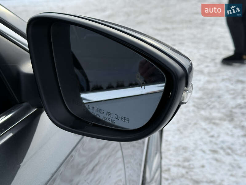 Седан Volkswagen Passat 2017 в Луцке