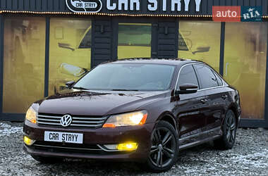 Седан Volkswagen Passat 2014 в Стрые