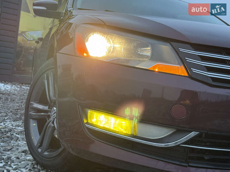 Седан Volkswagen Passat 2014 в Стрые