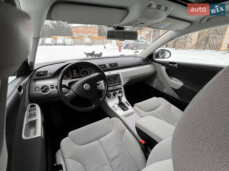 Универсал Volkswagen Passat 2009 в Луцке